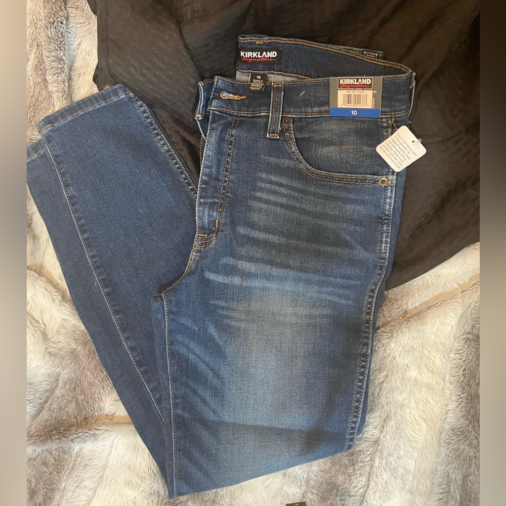 New with tags Kirkland jeans size 10